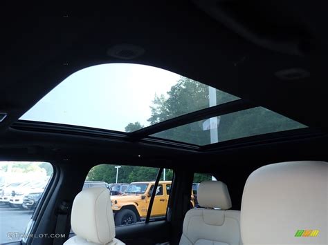 2023 Jeep Grand Cherokee Sunroof and Moonroof Technical。